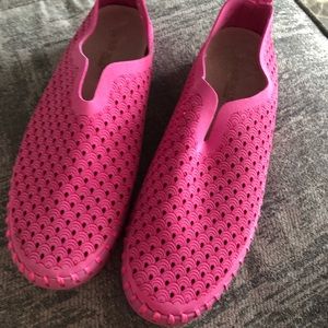 Pink Comfortable shoes